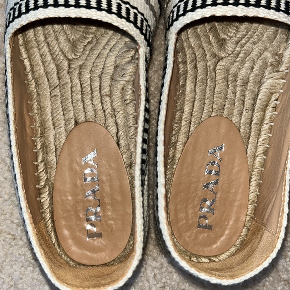 Lightly worn Prada espadrilles. Size 38. - Picture 7 of 7